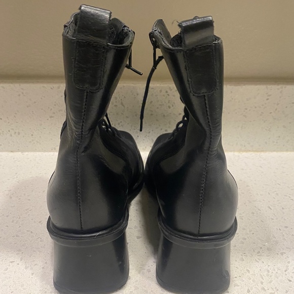 Naot Women’s Boots Size 37 US 6.5 Suede Leather - Picture 5 of 7